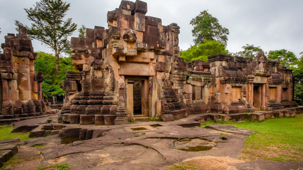 Ta Muen Thom Temple